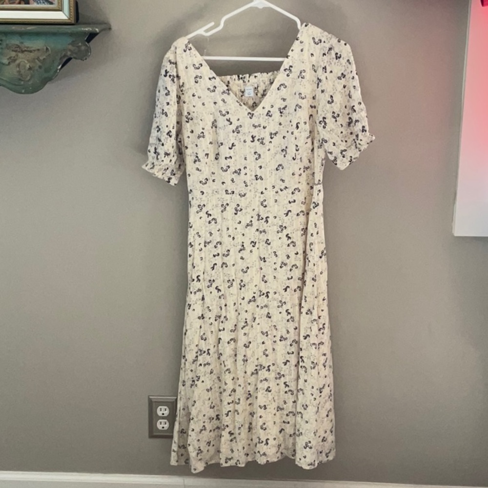 Midi Floral Dress - Size Medium - Old Navy - Barely Worn